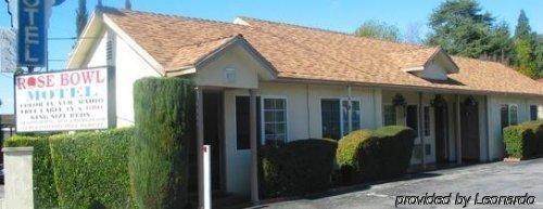 Rose Bowl Motel Los Angeles Exterior photo