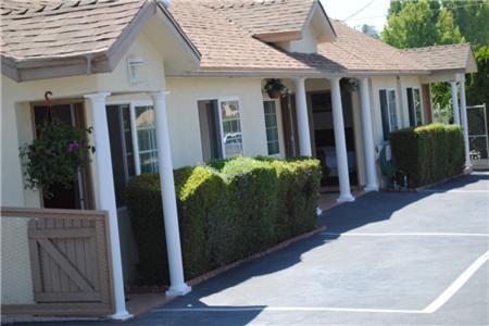 Rose Bowl Motel Los Angeles Exterior photo