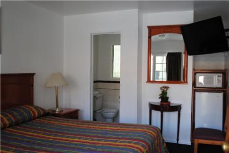 Rose Bowl Motel Los Angeles Room photo